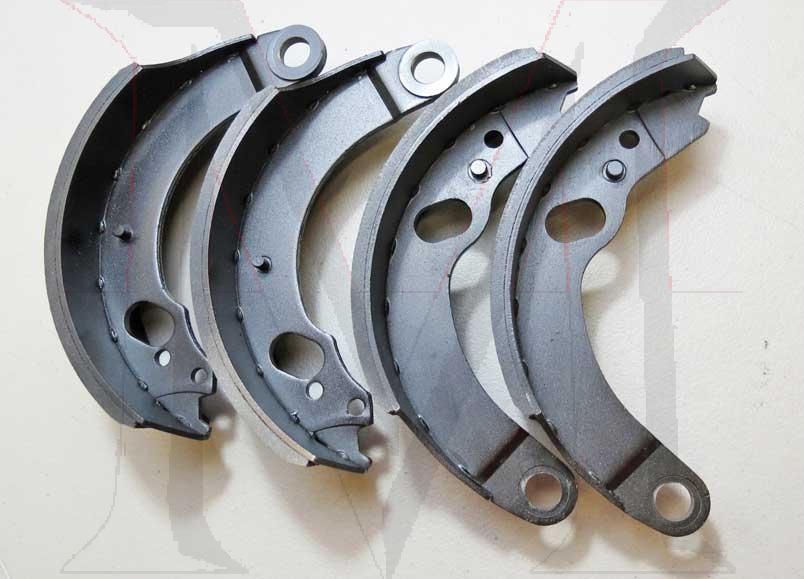 REAR BRAKE SHOE SET - NEW